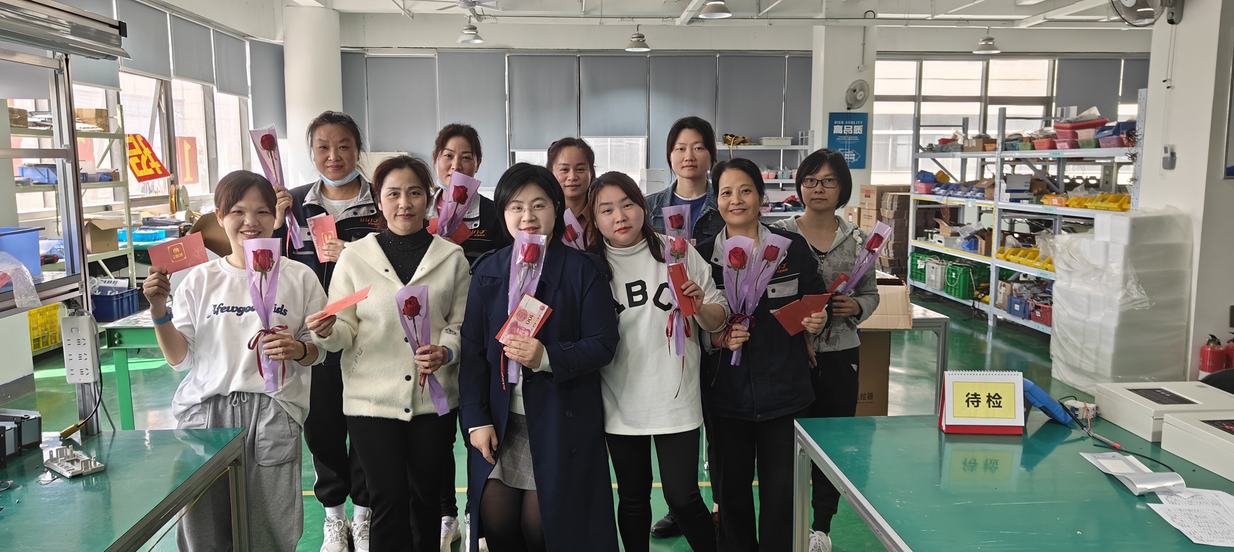 3.8女神節(jié)快樂(lè)丨不懼時(shí)光，自成光芒